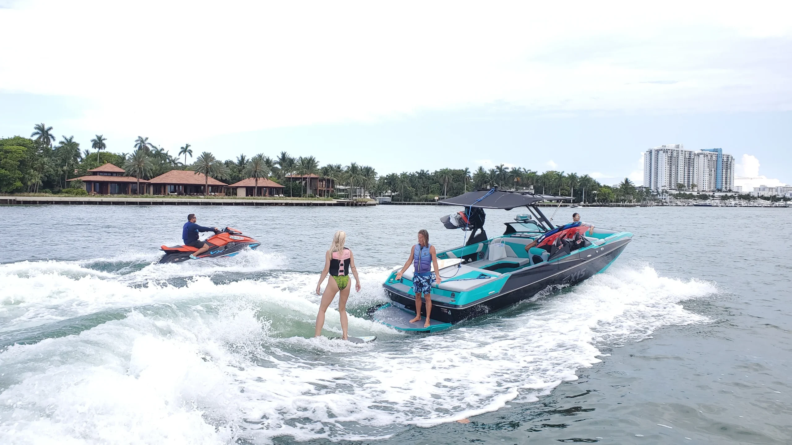 Private Miami wakeboarding, wakesurfing, and tubing boat charter